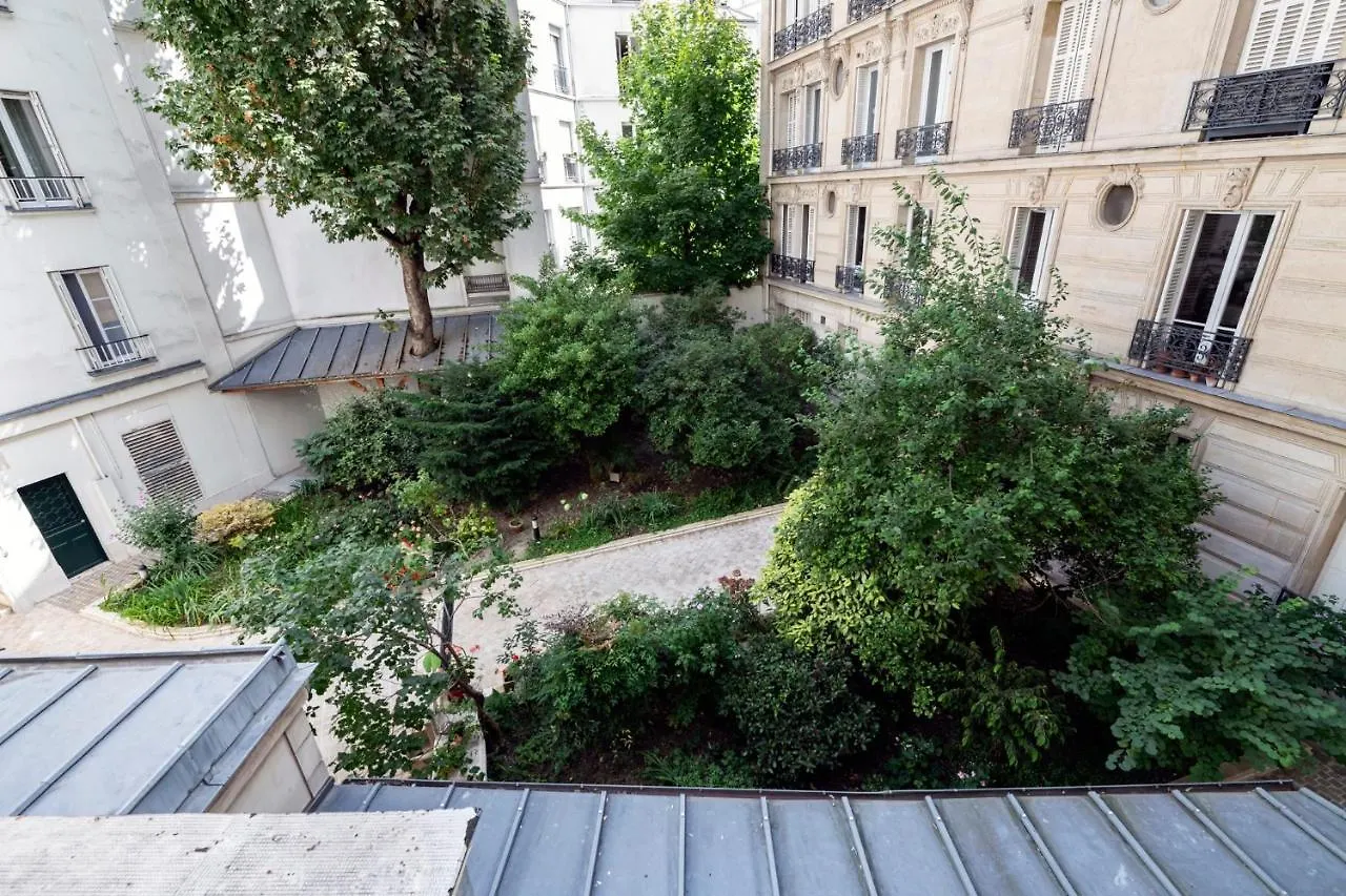 Veeve - Skywatcher'S Paradise Paris France