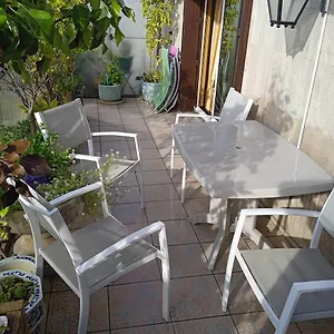 Chez Veronique Париж